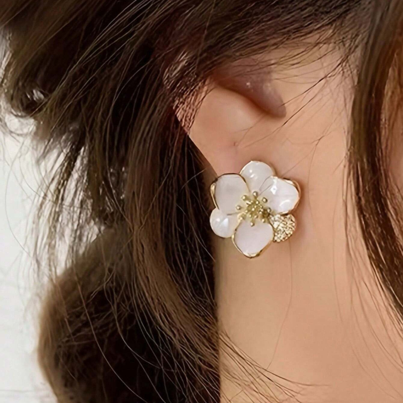White Color Flower Enamel Kore - Korean Girl Lifestyle recension och pris